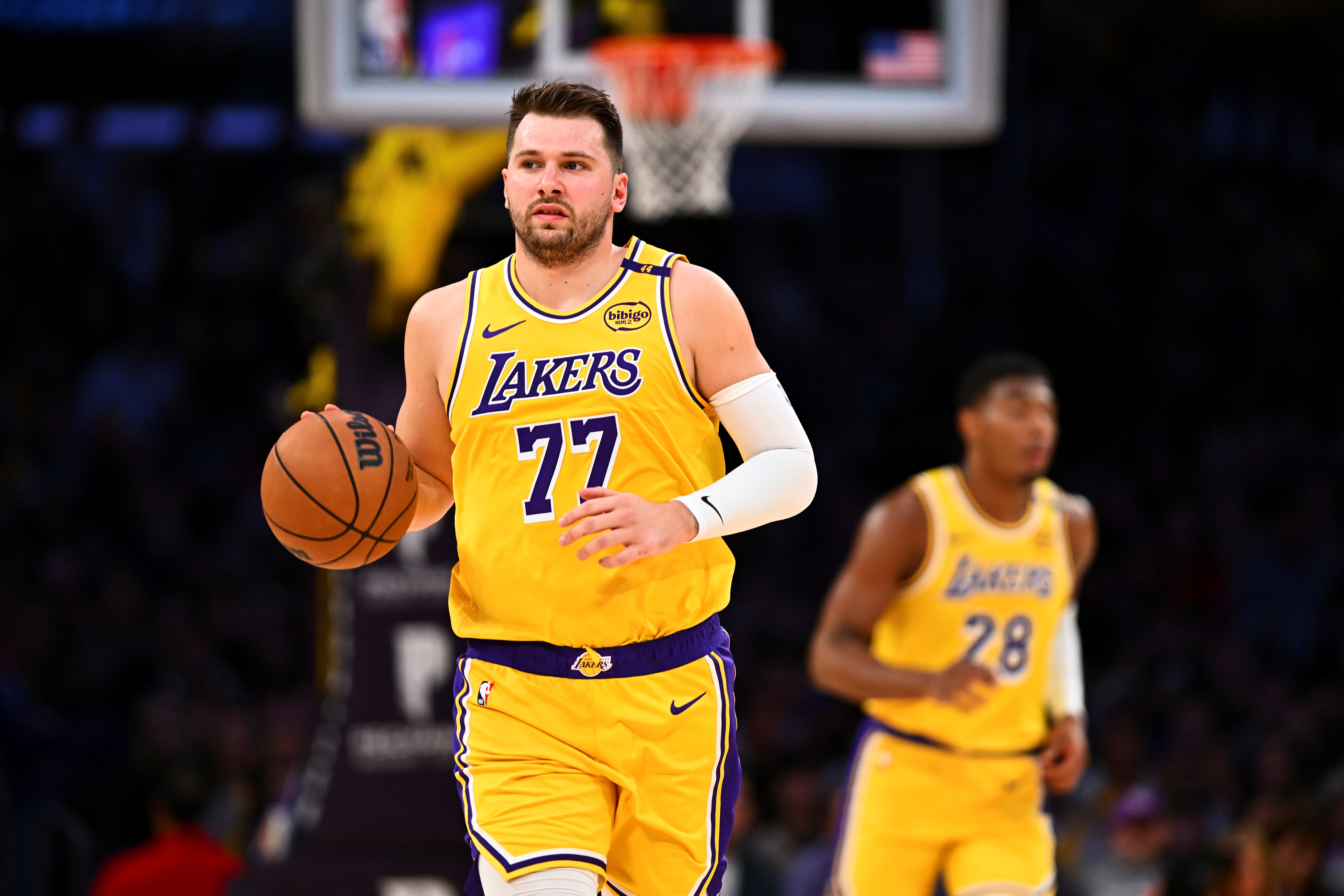 yl7703永利-八村塁：东契奇在场下带来了积极的能量 这真的帮助了整个球队